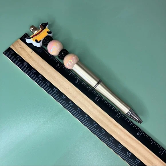 Silly Dachshund Hot Dog Handmade Beaded Pen - Picture 6 of 6